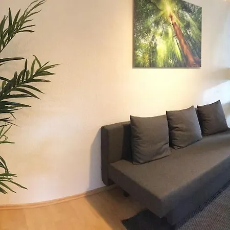 Апартаменты Nette Gute Austattung Parkplatz Terrasse Грайфсвальд