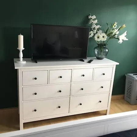 Daire Nette Gute Austattung Parkplatz Terrasse *