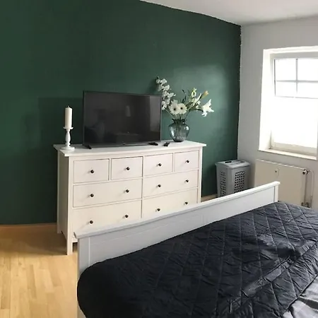 Апартаменты Nette Gute Austattung Parkplatz Terrasse Грайфсвальд