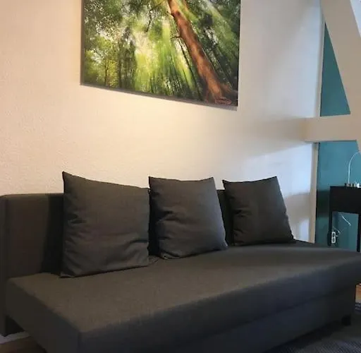 Nette Gute Austattung Parkplatz Terrasse דירה גרייפסוואלד